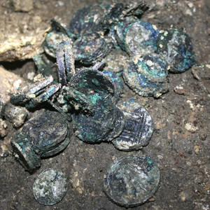Hoard of silver coins, struck by Bar Kokhba’s administration between 132-136 CE. Te’omim Cave, Israel.  © photo B. Langford and B. Zissu  (Journal of Jewish Studies 62, 2, pp. 262-83)